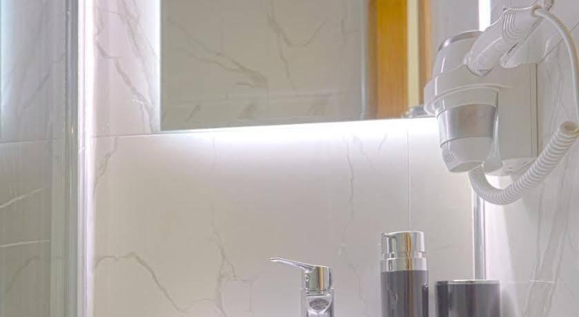 Kartal Palace Taksim Square Family Hotel 伊斯坦布尔 外观 照片